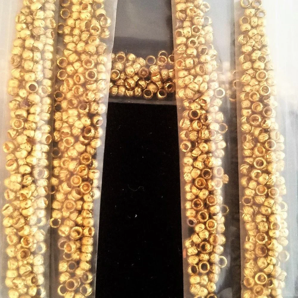 400 Brass CRIMP BEADS 2 x 2 mm 1.5 mm hole NEW DIY jewelrymaking arts and crafts